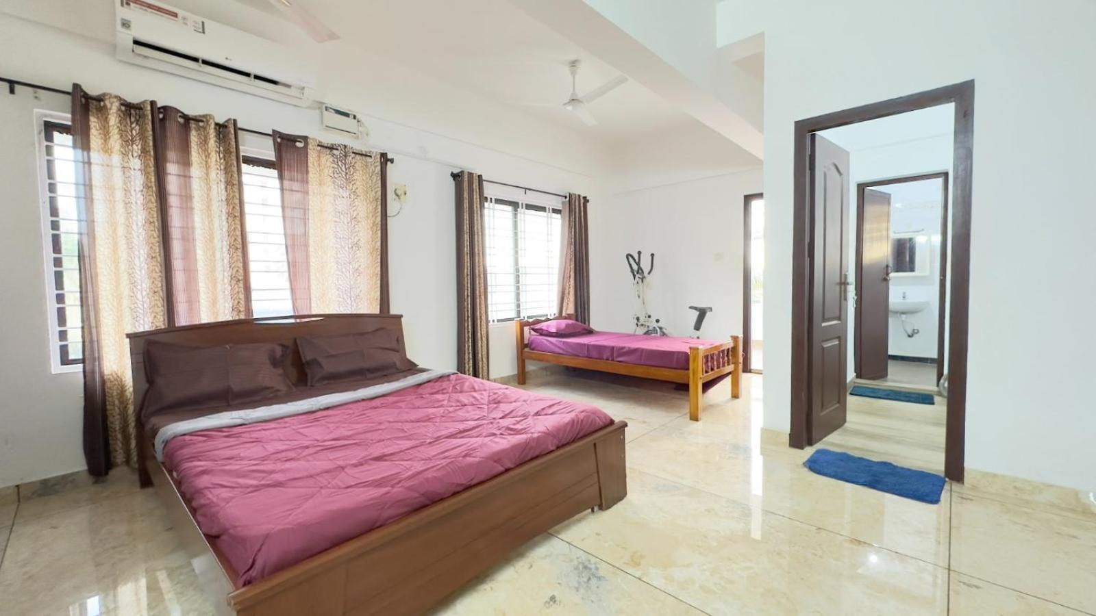 Downtown Manor-Panavila Thiruvananthapuram Eksteriør bilde